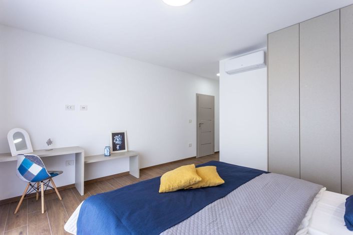 Image No.19-3 Bed Property for sale