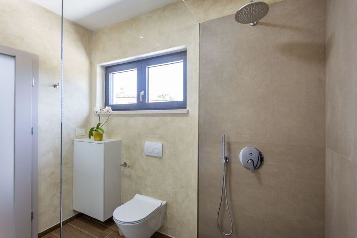 Image No.24-3 Bed Property for sale