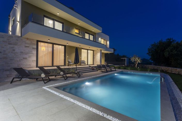 Image No.25-3 Bed Property for sale