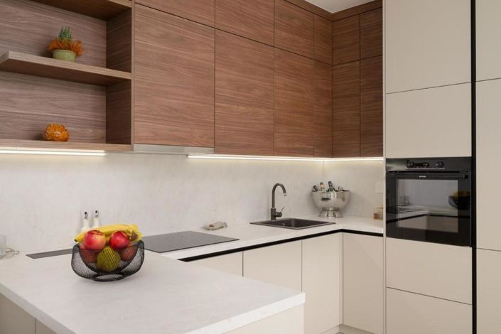 Image No.15-3 Bed Property for sale