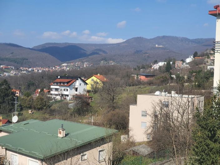 Image No.10-5 Bed Property for sale