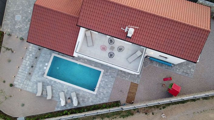 Image No.3-3 Bed Property for sale