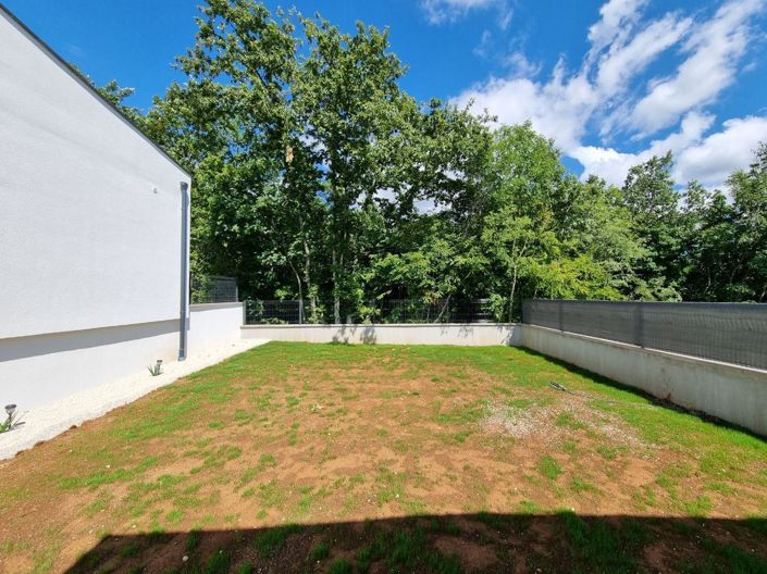 Image No.15-3 Bed Property for sale