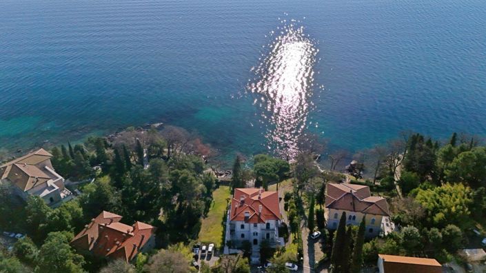 Image No.2-14 Bed Property for sale