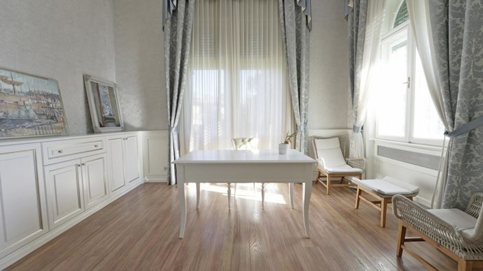 Image No.23-14 Bed Property for sale