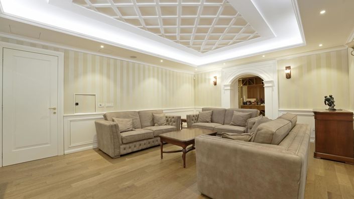 Image No.24-14 Bed Property for sale