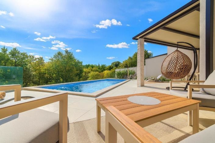 Image No.5-3 Bed Property for sale