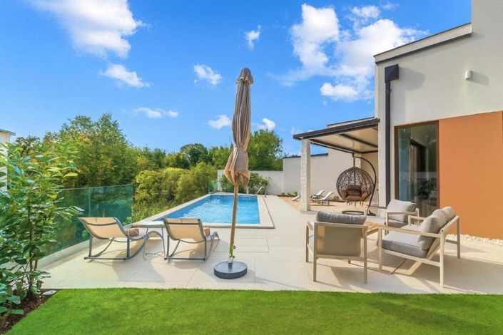 Image No.7-3 Bed Property for sale