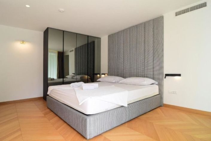 Image No.22-4 Bed Property for sale