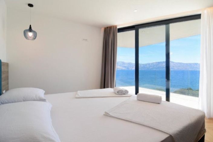 Image No.24-4 Bed Property for sale