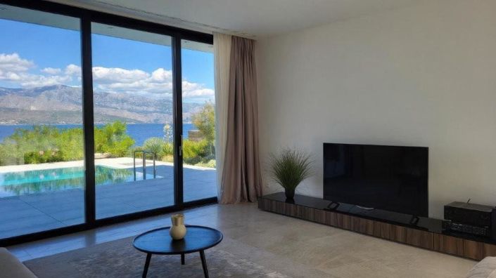 Image No.5-4 Bed Property for sale