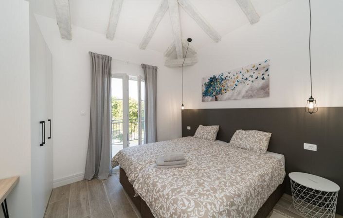 Image No.11-4 Bed Property for sale