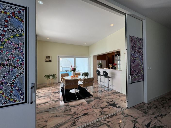 Image No.6-5 Bed Property for sale