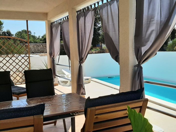 Image No.2-4 Bed Property for sale