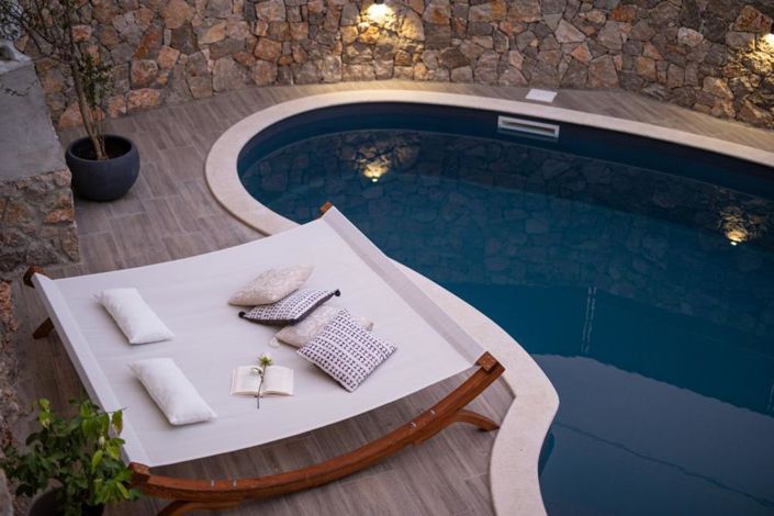 Image No.9-3 Bed Property for sale