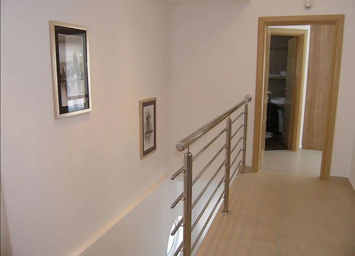 Image No.15-5 Bed Property for sale