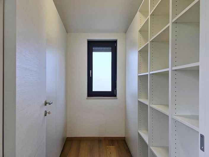 Image No.11-Propriété de 4 chambres à vendre à Rabac