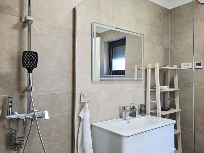 Image No.19-Propriété de 4 chambres à vendre à Rabac