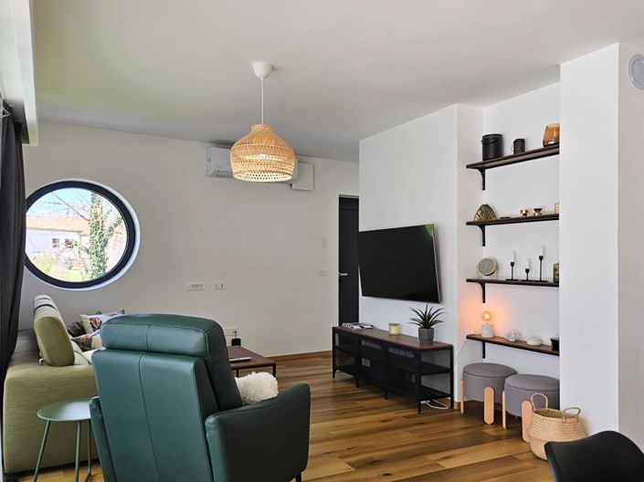 Image No.5-Propriété de 4 chambres à vendre à Rabac