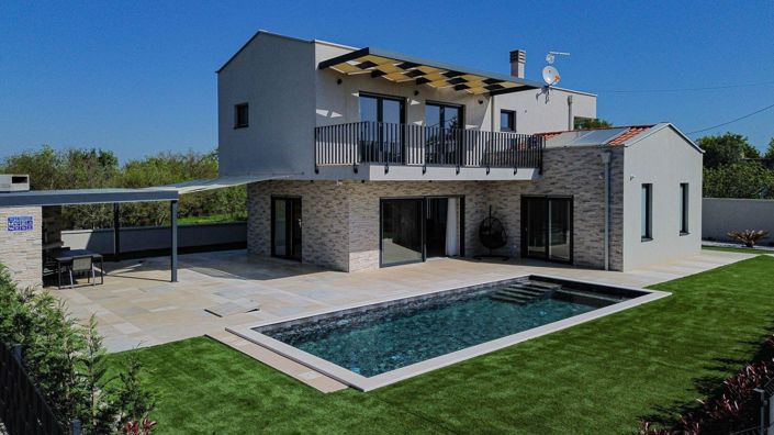 Image No.2-4 Bed Property for sale