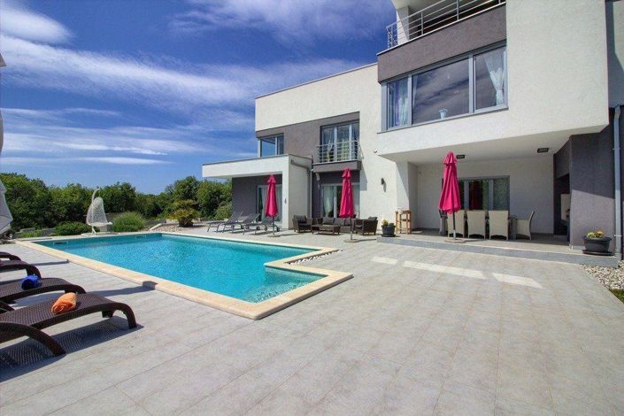 Image No.16-Propriété de 4 chambres à vendre à Krnica