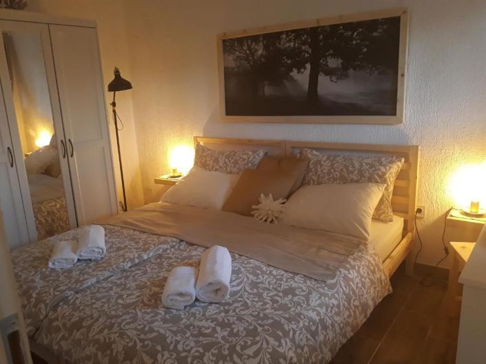 Image No.4-3 Bed Property for sale