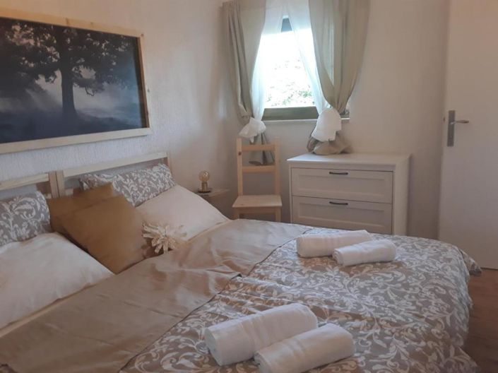 Image No.5-3 Bed Property for sale