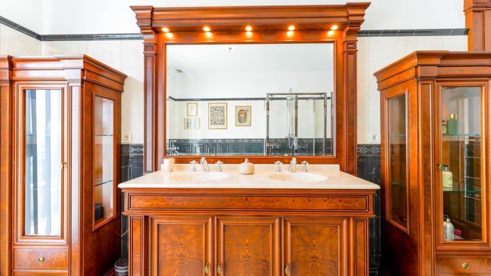 Image No.23-4 Bed Property for sale