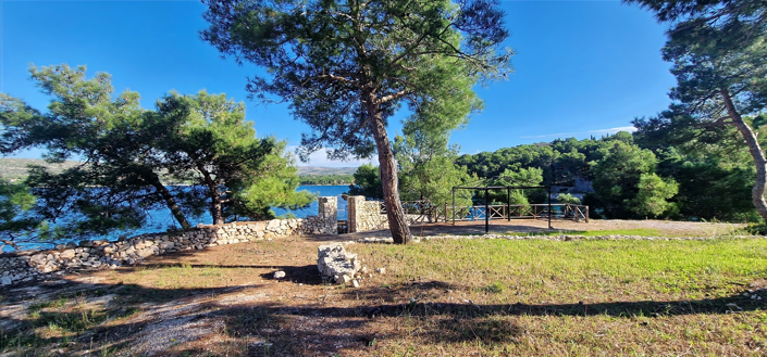 Image No.8-3 Bed Property for sale