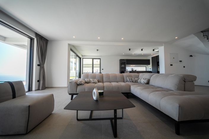 Image No.12-Propriété de 4 chambres à vendre à Lovran