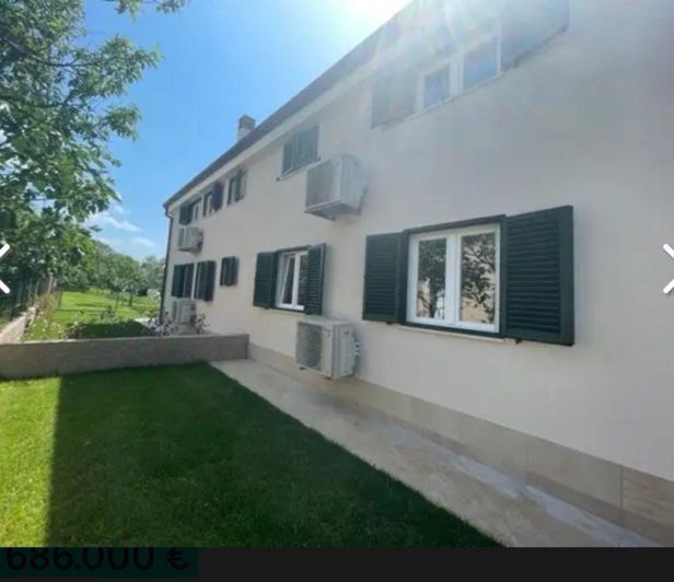 Image No.15-Propriété de 8 chambres à vendre à Umag