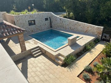 154958-584913