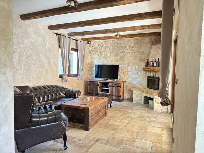 Image No.5-3 Bed Property for sale