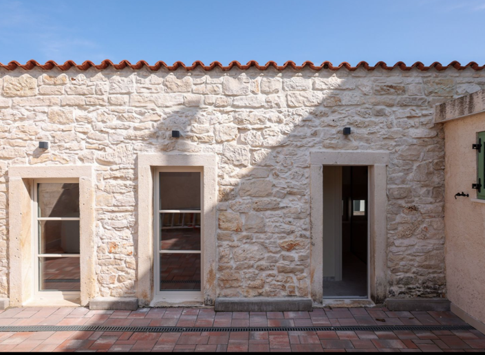 Image No.14-4 Bed Property for sale