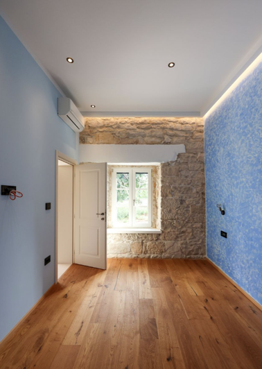 Image No.19-4 Bed Property for sale