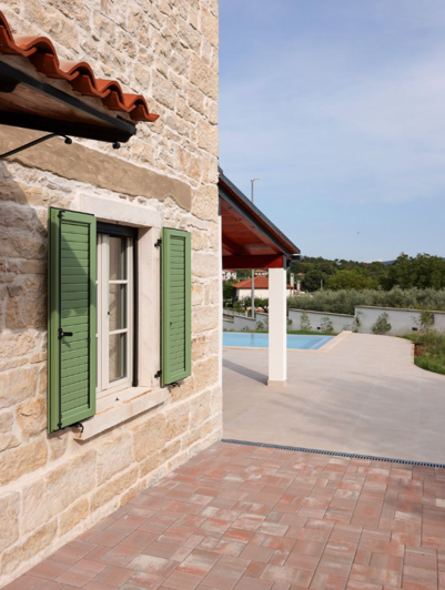 Image No.6-4 Bed Property for sale