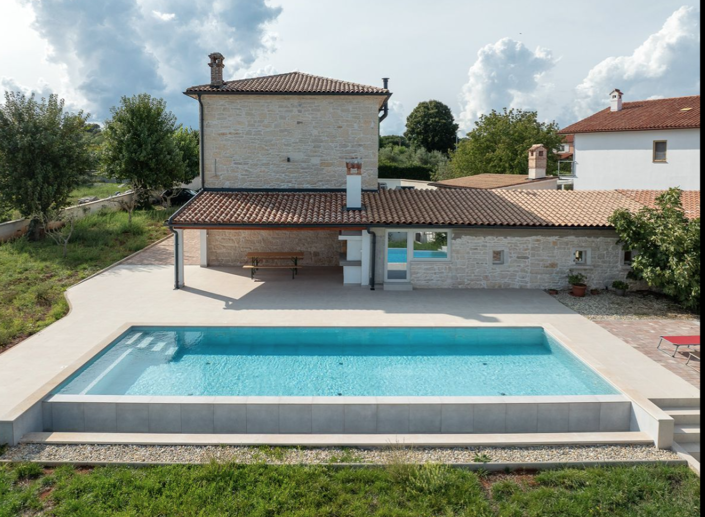 Image No.7-4 Bed Property for sale