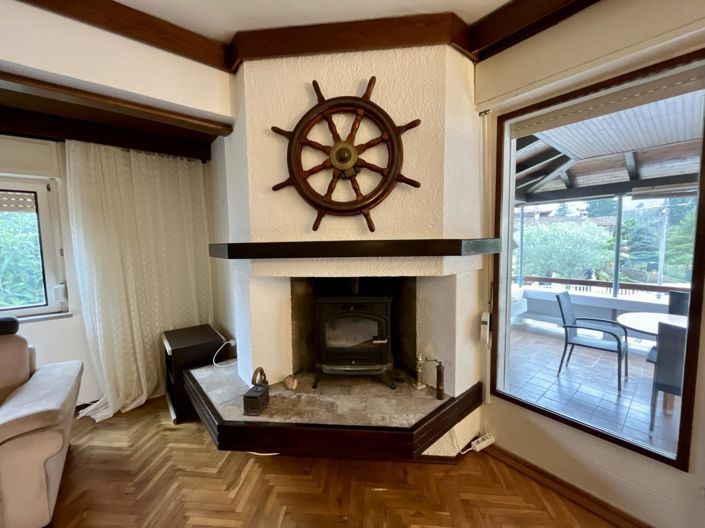 Image No.6-6 Bed Property for sale