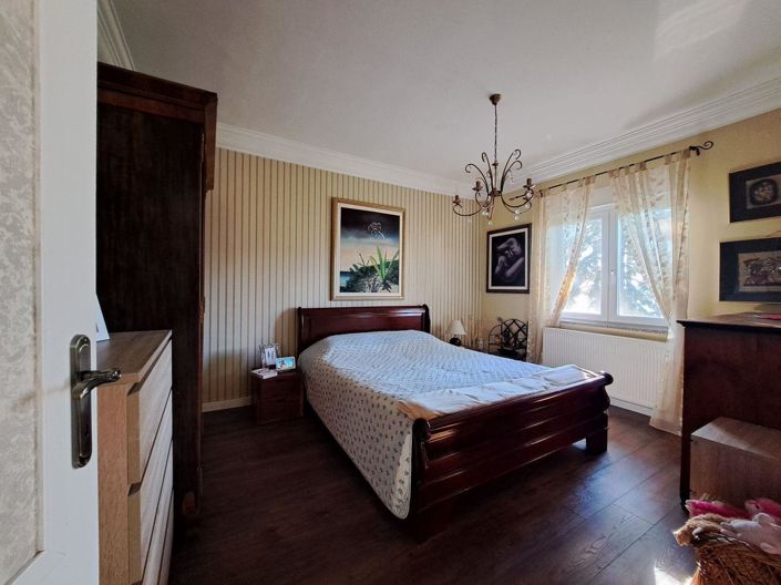 Image No.14-4 Bed Property for sale