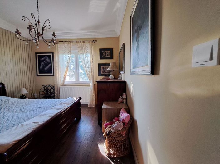 Image No.15-4 Bed Property for sale