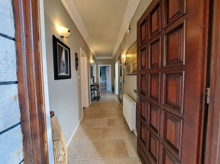 Image No.7-4 Bed Property for sale