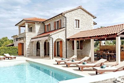 1 - Višnjan, Propriété