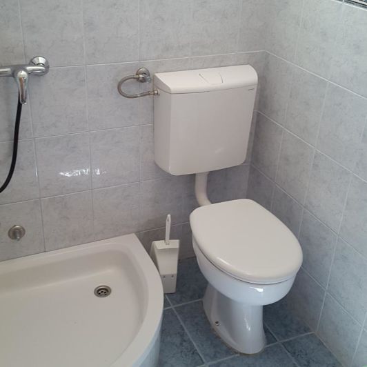 Image No.11-7 Bed Property for sale