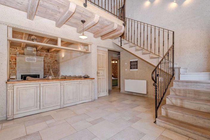 Image No.13-5 Bed Property for sale