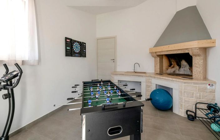 Image No.22-3 Bed Property for sale