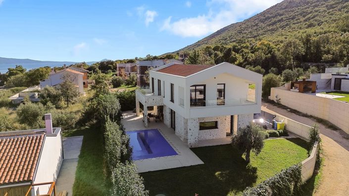 Image No.2-3 Bed Property for sale