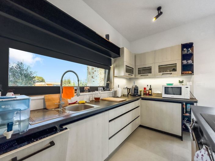 Image No.7-3 Bed Property for sale