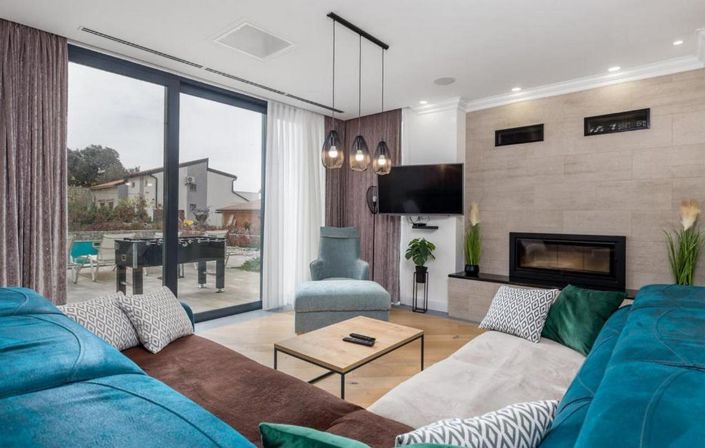 Image No.5-4 Bed Property for sale