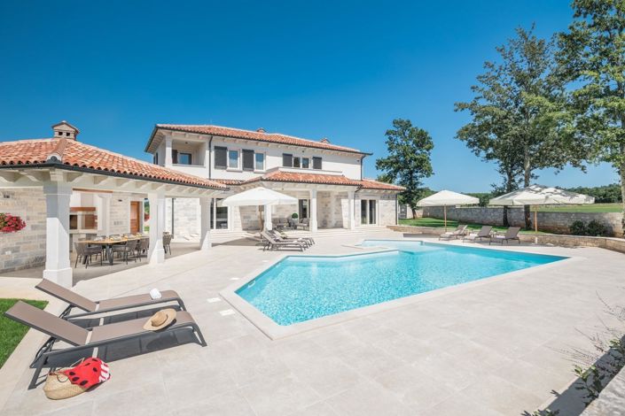 Image No.11-Propriété de 4 chambres à vendre à Tinjan