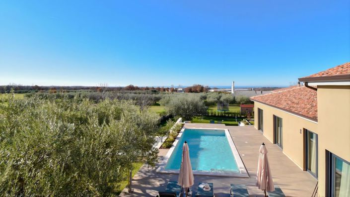 Image No.4-Propriété de 4 chambres à vendre à Porec